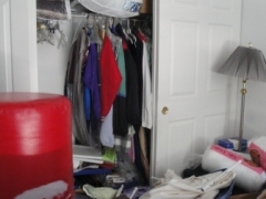 Guest-Bedroom-Closet-Before
